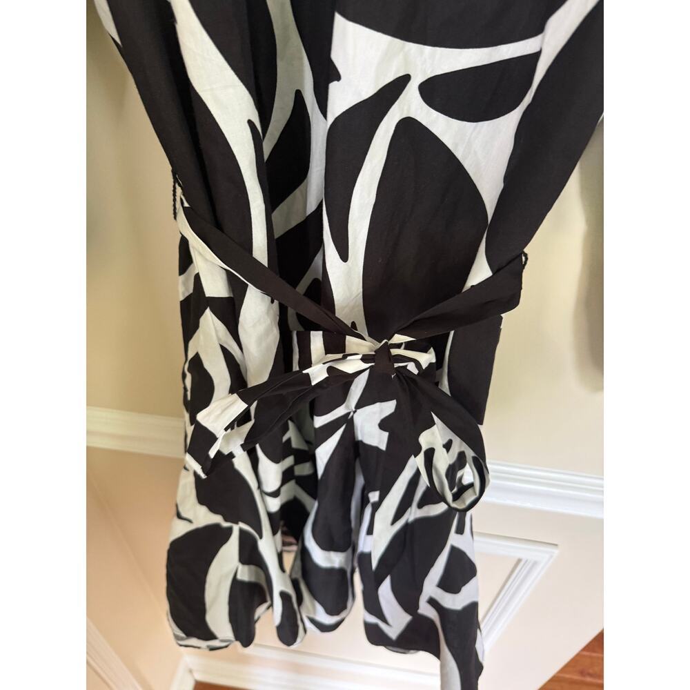 MSK | Summer Preppy Vacation Black/White Abstract Belted Fit & Flare Mini Dress - Picture 5 of 11
